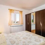 Crni Vi Prázdninový dům