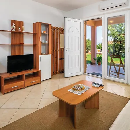 Cozy In Labin With Wifi Holiday home *