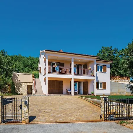 Holiday home Cozy In Labin With Wifi